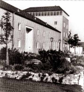 Die Bornaer Schule - Erste Flachbauschule in Deutschland