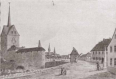 Im Sden: Das Chemnitzer Tor, rechts der Meilenstein am Anfang der Annaberger Strae 