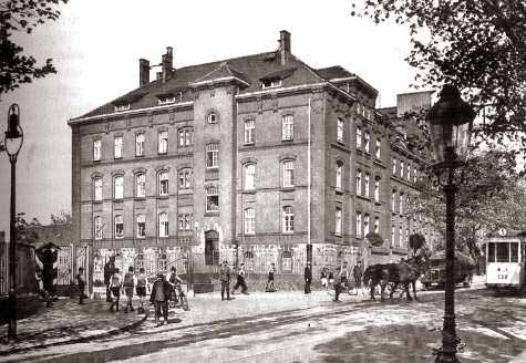 Kaserne an der Planitzstraße um 1940 