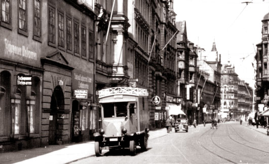 Blick in die Innere Klostestrae vom Markt aus um 1940