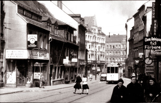 Blick die uere Klosterstrae entlang Richtung Hartmannstrae um 1940